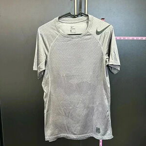 Nike Pro Athletic Hypercool, Silky,Gray Pattern Short Sleeve,crewneck